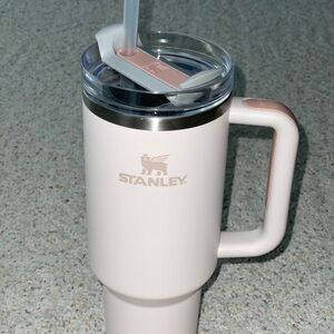 Stanley White Tumbler with Handle and Straw